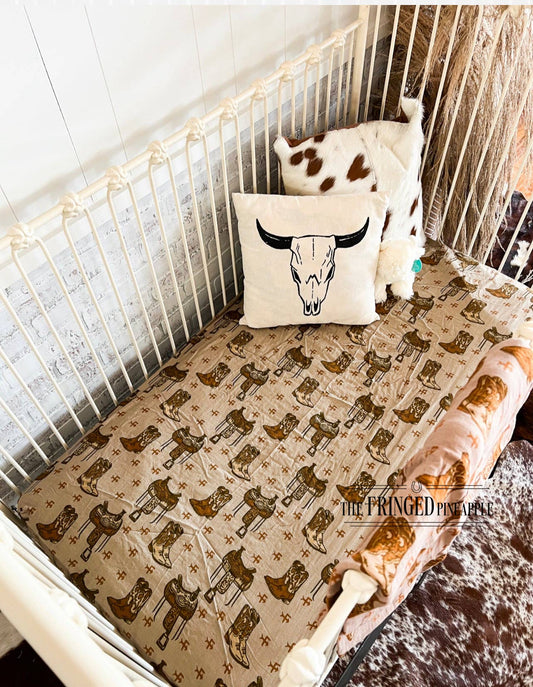 SADDLE UP FITTED CRIB SHEET 2.0