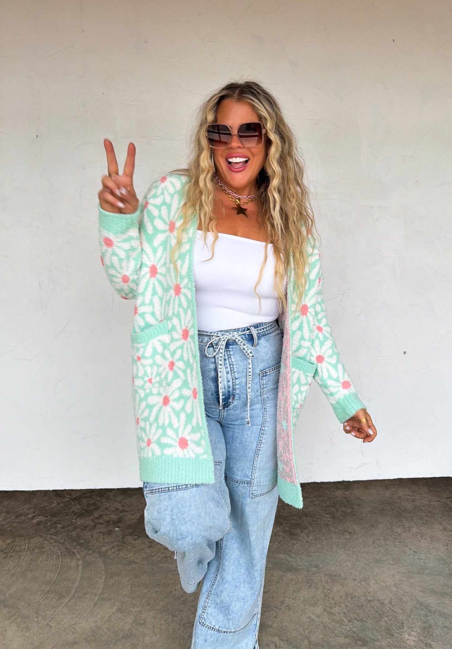 SPRING CLOUD CARDIGAN: ONE SIZE / BLUE DAISY